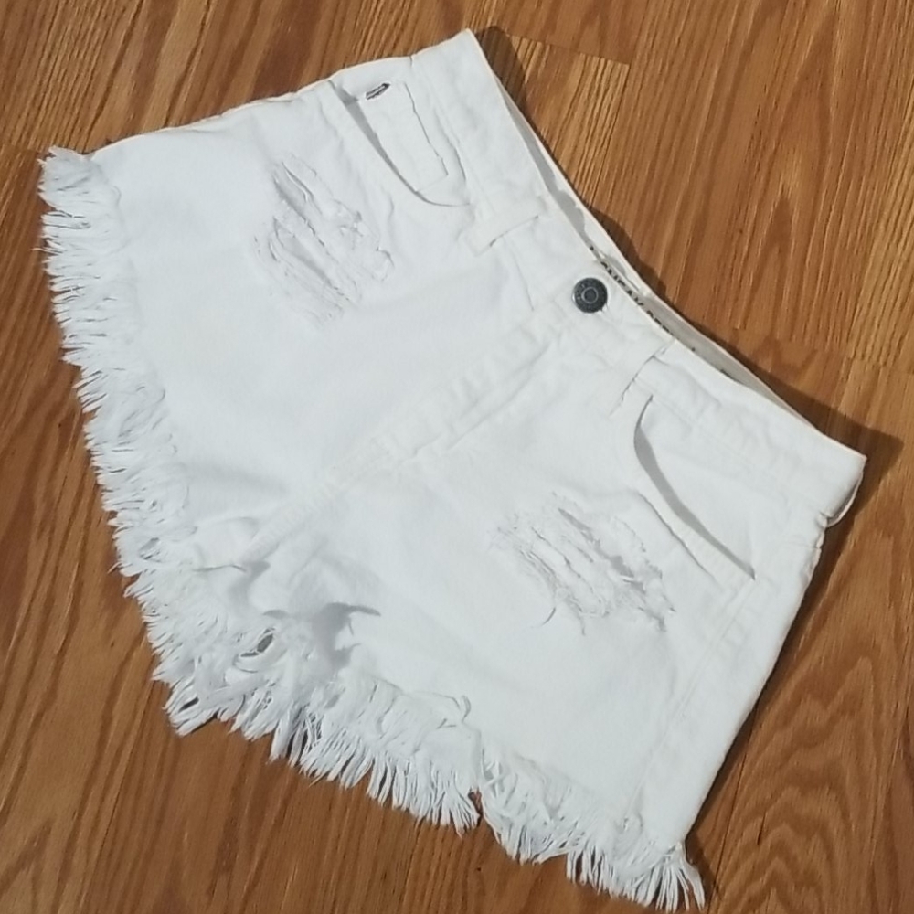 Sneak peek small‎